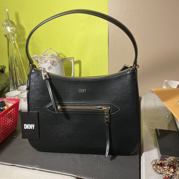 NWT DKNY CHELSEA MEDIUM HOBO SHOULDER BAG WITH CONVERTIBLE STRAP - Picture 1 of 5
